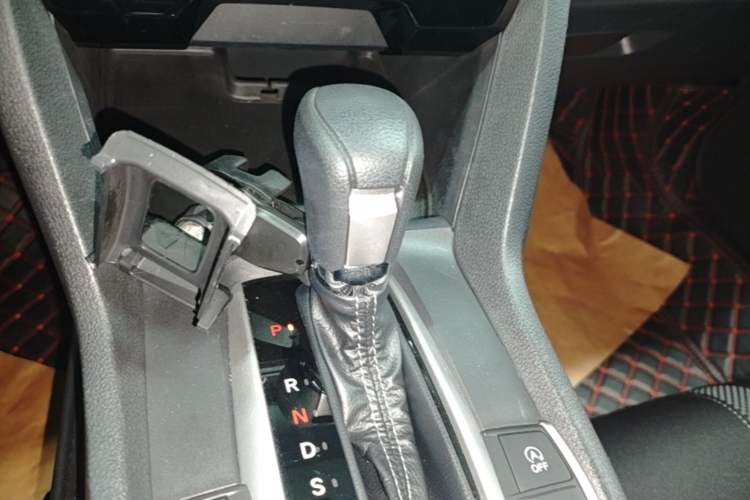 Used Honda Civic 2019 220TURBO CVT Dynamic Edition China VI Gear Lever