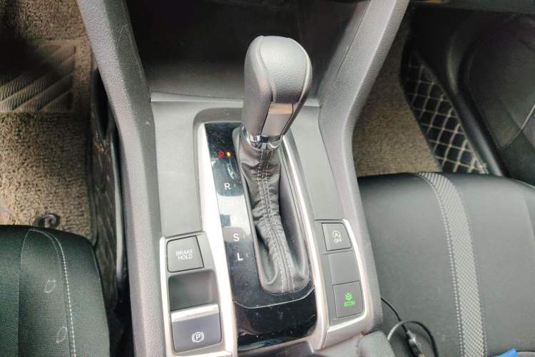Used Honda Civic 2019 220TURBO CVT Dynamic Edition China VI Gear Lever