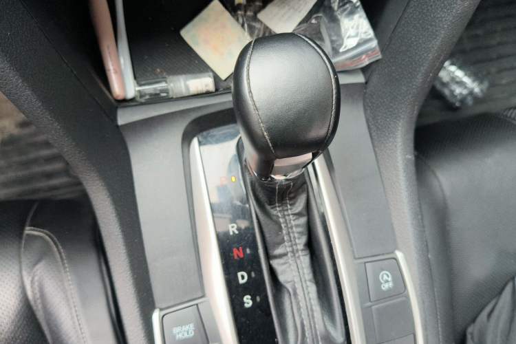 Used Honda Civic 2019 220TURBO CVT Power Edition China VI Emission Standard Gear Lever