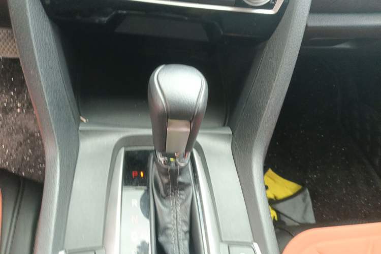 Used Honda Civic 2019 220TURBO CVT Dynamic Edition China VI Gear Lever