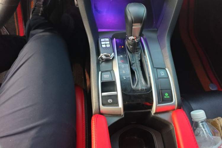 Used Honda Civic 2019 220TURBO CVT Dynamic Edition China VI Emission Standard Gear Lever