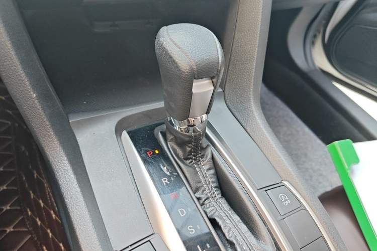 Used Honda Civic 2019 220TURBO CVT Dynamic Edition China V Gear Lever