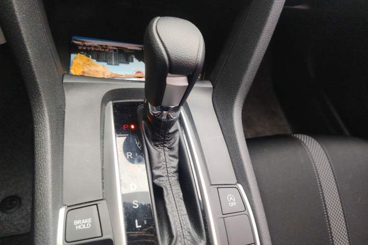 Used Honda Civic 2019 220TURBO CVT Dynamic Edition China VI Gear Lever