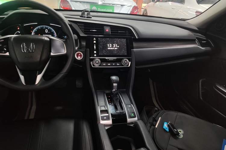 Used Honda Civic 2019 220TURBO CVT Dynamic Edition China VI Gear Lever