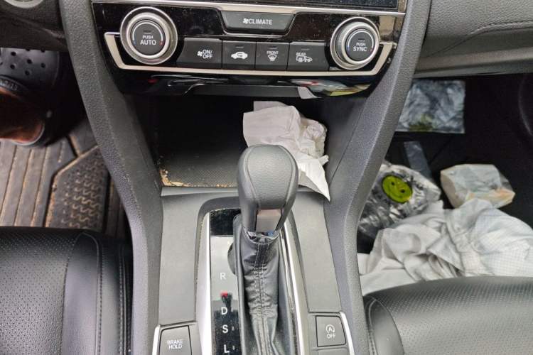 Used Honda Civic 2019 220TURBO CVT Dynamic Edition China VI Gear Lever
