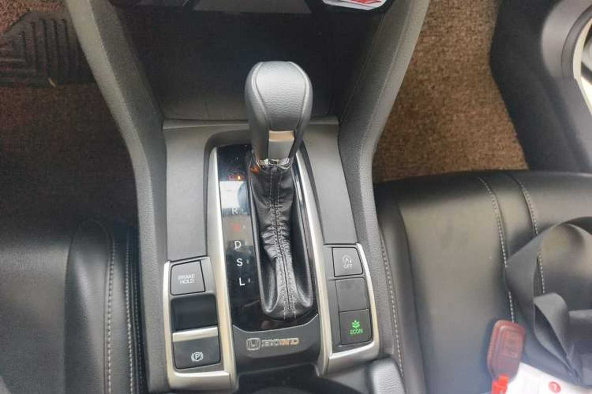Used Honda Civic 2019 180TURBO CVT Shangqing Edition China VI Gear Lever