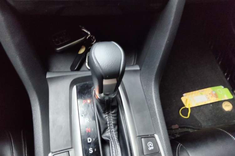 Used Honda Civic 2019 220TURBO CVT Dynamic Edition China VI Gear Lever