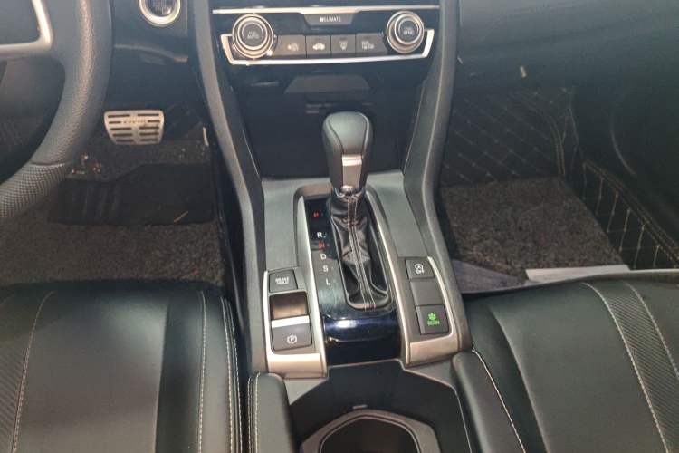 Used Honda Civic 2019 220TURBO CVT Dynamic Edition China VI Gear Lever