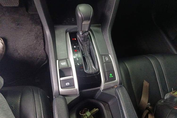 Used Honda Civic 2019 220TURBO CVT Dynamic Edition China VI Gear Lever