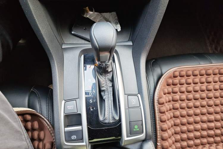 Used Honda Civic 2019 220TURBO CVT Dynamic Edition China VI Emission Standard Gear Lever