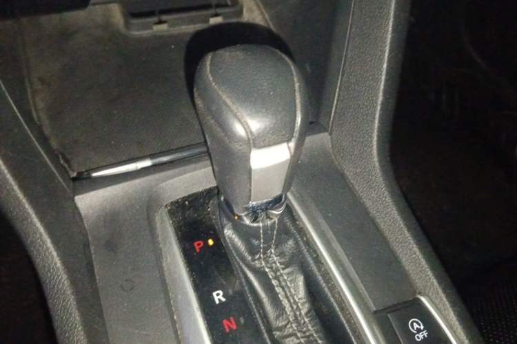 Used Honda Civic 2019 220TURBO CVT Dynamic Edition China VI Gear Lever