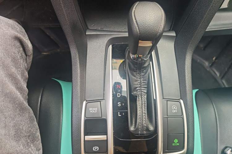 Used Honda Civic 2019 220TURBO CVT Dynamic Edition China VI Emission Standard Gear Lever