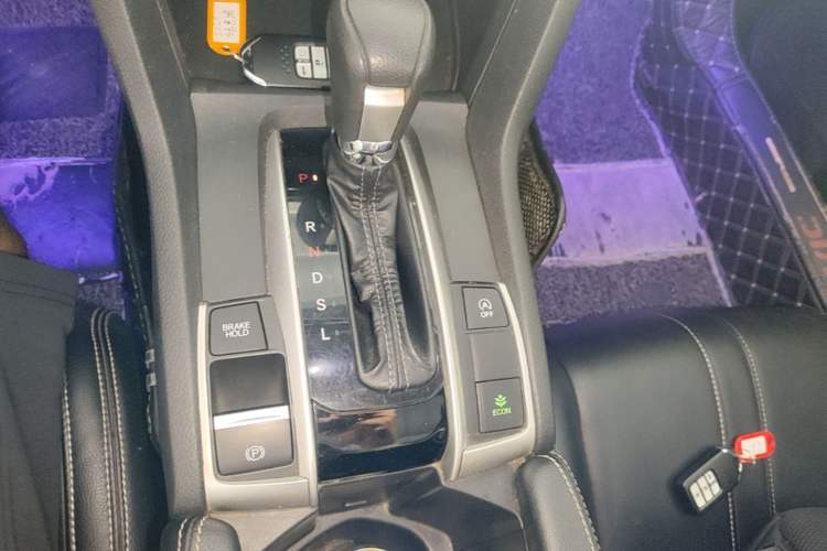 Used Honda Civic 2019 220TURBO CVT Dynamic Edition China VI Emission Standard Gear Lever