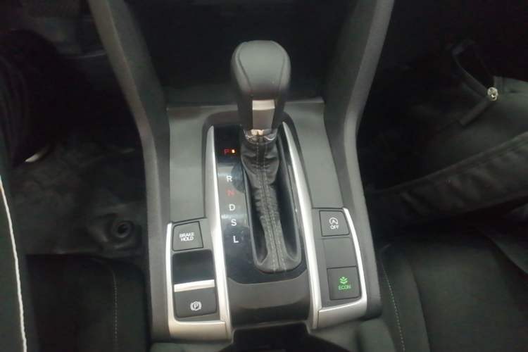 Used Honda Civic 2019 180TURBO CVT Shangdong Edition China VI Gear Lever