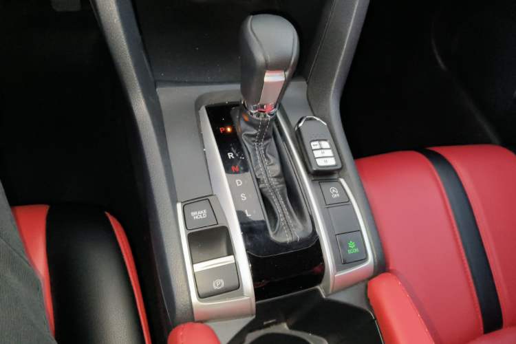 Used Honda Civic 2019 220TURBO CVT Dynamic Edition China VI Gear Lever