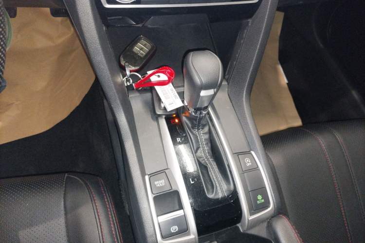 Used Honda Civic 2019 220TURBO CVT Dynamic Edition China VI Gear Lever