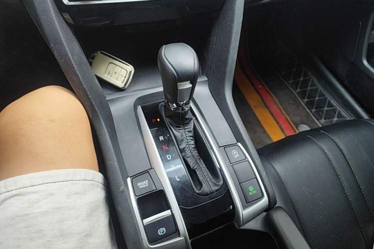 Used Honda Civic 2019 220TURBO CVT Dynamic Edition China VI Gear Lever