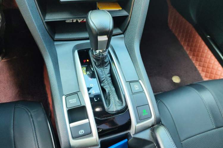 Used Honda Civic 2019 220TURBO CVT Dynamic Edition China VI Gear Lever