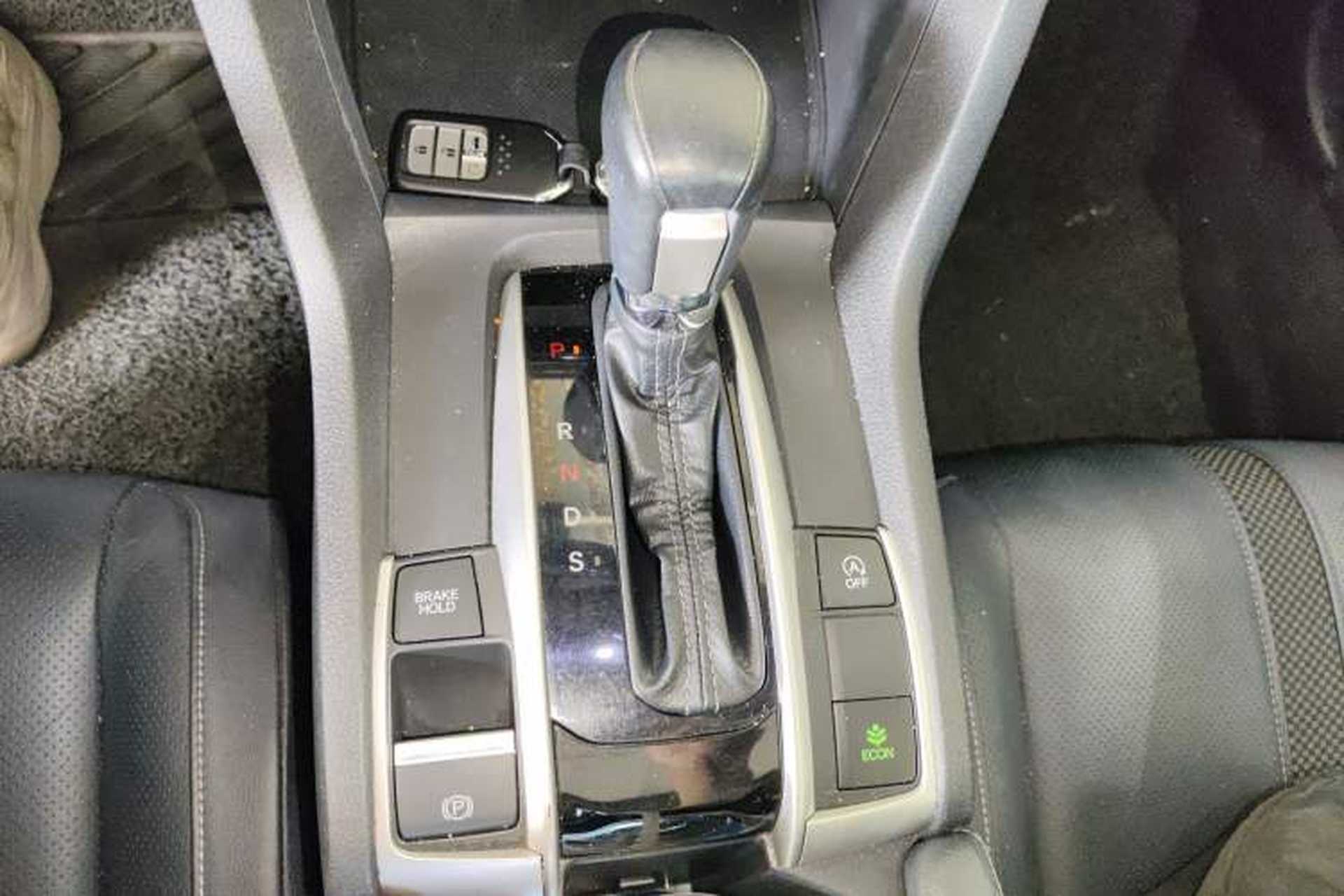Used Honda Civic 2019 220TURBO CVT Power Edition China VI Emission Standard Gear Lever