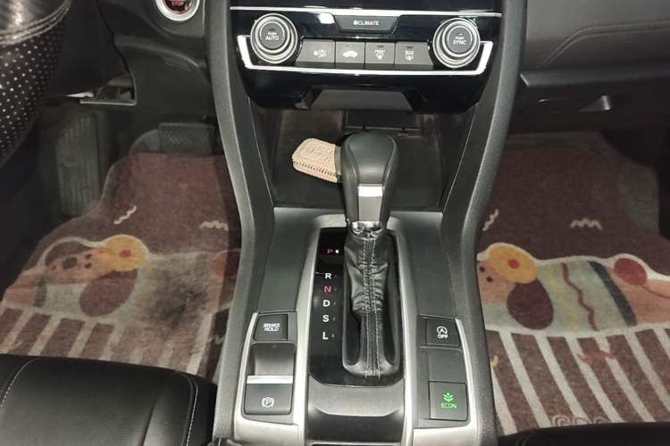 Used Honda Civic 2019 180TURBO CVT Shangdong Edition China VI Gear Lever