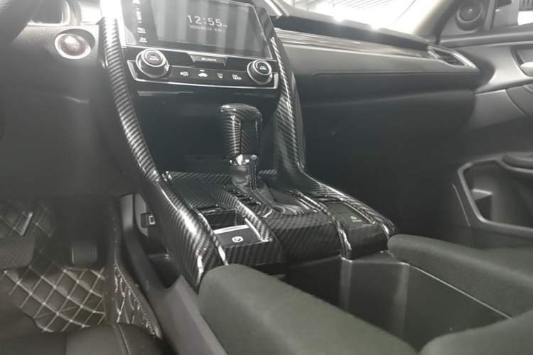 Used Honda Civic 2019 220TURBO CVT Dynamic Edition China VI Gear Lever