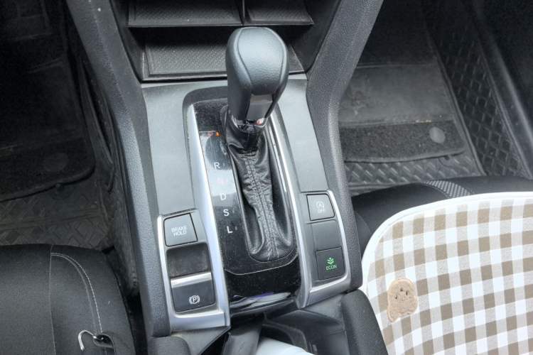 Used Honda Civic 2019 220TURBO CVT Dynamic Edition China VI Gear Lever