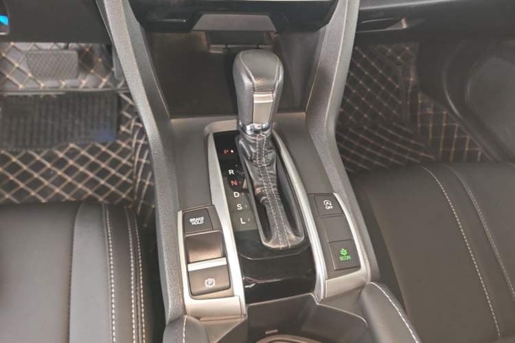 Used Honda Civic 2019 220TURBO CVT Dynamic Edition China VI Gear Lever