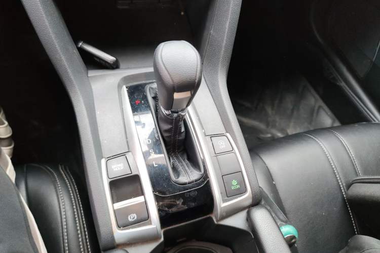 Used Honda Civic 2019 220TURBO CVT Dynamic Edition China VI Gear Lever