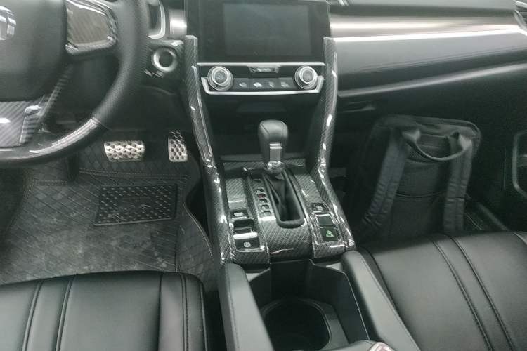 Used Honda Civic 2019 220TURBO CVT Dynamic Edition China VI Emission Standard Gear Lever