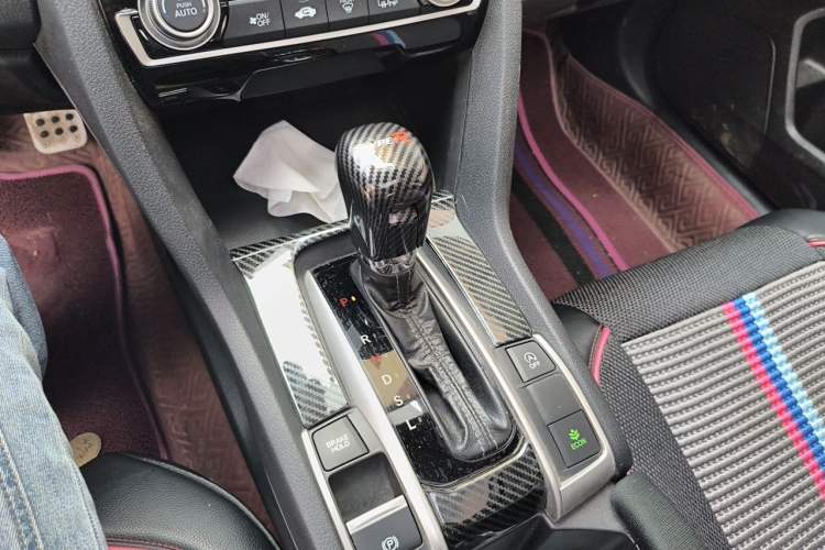 Used Honda Civic 2019 220TURBO CVT Dynamic Edition China VI Gear Lever
