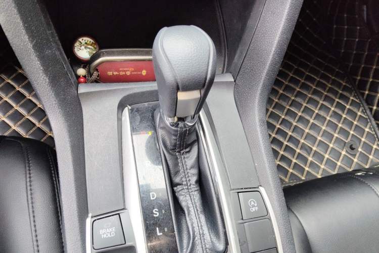 Used Honda Civic 2019 220TURBO CVT Dynamic Edition China VI Gear Lever