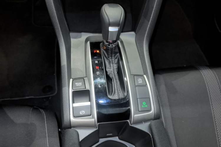 Used Honda Civic 2019 220TURBO CVT Dynamic Edition China VI Gear Lever