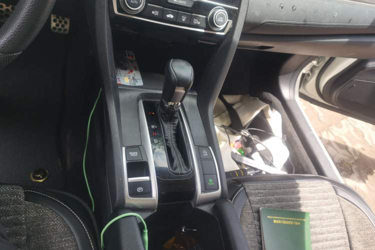 Used Honda Civic 2019 220TURBO CVT Dynamic Edition China VI Emission Standard Gear Lever