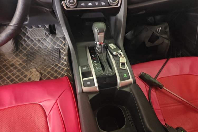 Used Honda Civic 2019 220TURBO CVT Dynamic Edition China VI Gear Lever