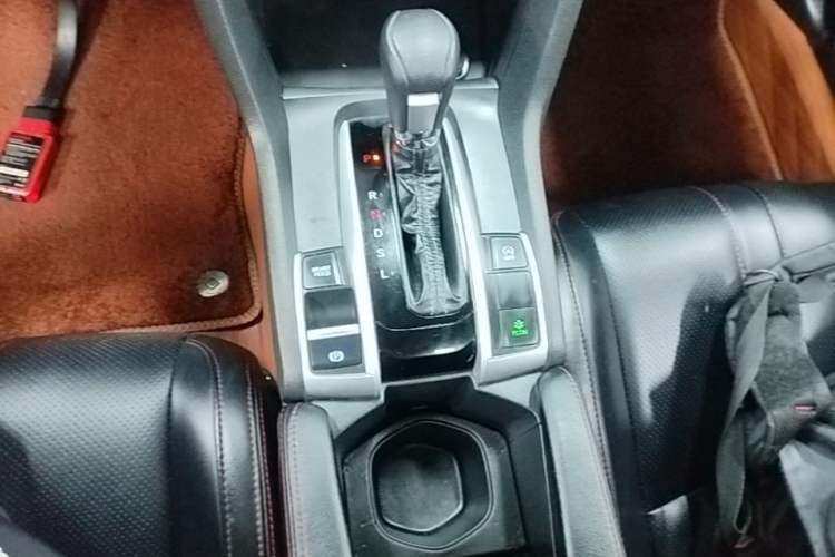 Used Honda Civic 2019 220TURBO CVT Dynamic Edition China V Emission Standard Gear Lever