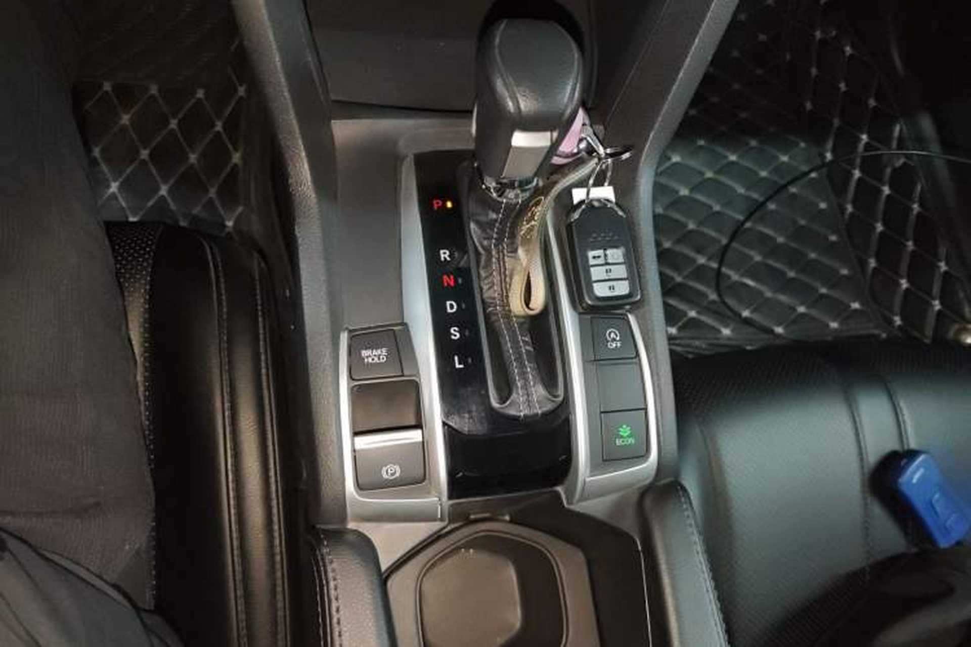 Used Honda Civic 2019 220TURBO CVT Dynamic Edition China VI Gear Lever