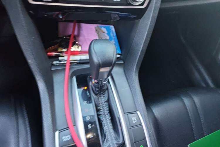 Used Honda Civic 2019 220TURBO CVT Dynamic Edition China VI Emission Standard Gear Lever