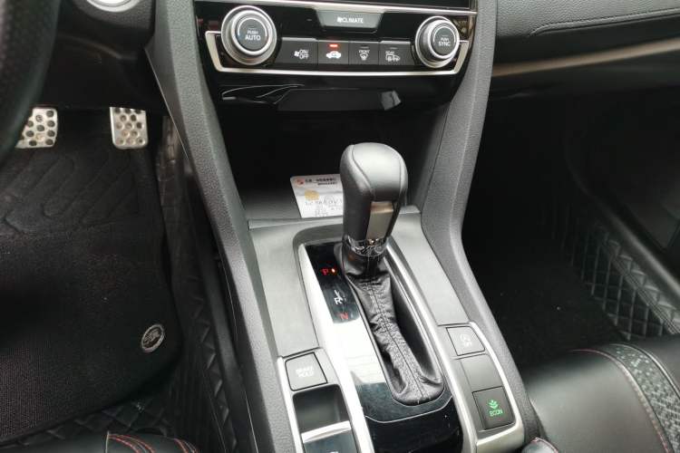 Used Honda Civic 2019 220TURBO CVT Dynamic Edition China VI Emission Standard Gear Lever