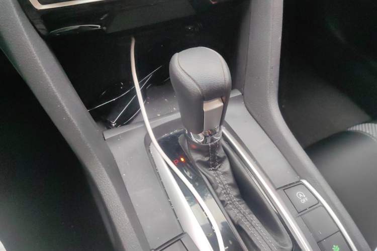 Used Honda Civic 2019 220TURBO CVT Dynamic Edition China VI Gear Lever