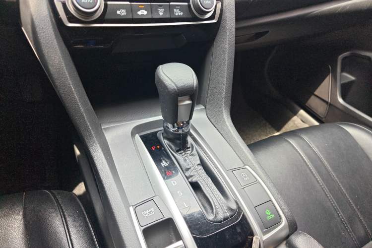 Used Honda Civic 2019 220TURBO CVT Dynamic Edition China VI Gear Lever