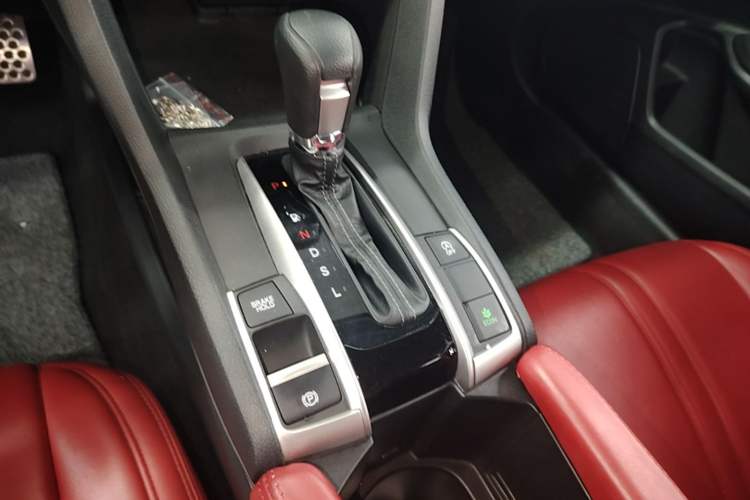 Used Honda Civic 2019 220TURBO CVT Dynamic Edition China VI Emission Standard Gear Lever