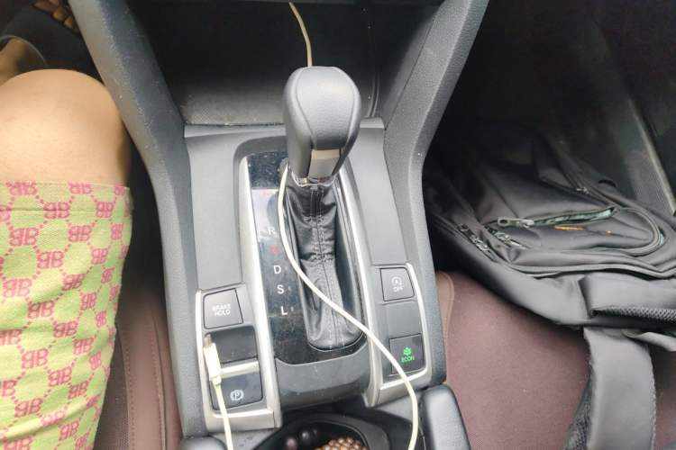 Used Honda Civic 2019 180TURBO CVT Shangdong Edition China VI Gear Lever