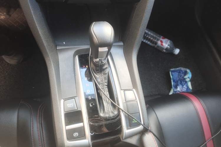 Used Honda Civic 2019 220TURBO CVT Dynamic Edition China VI Emission Standard Gear Lever