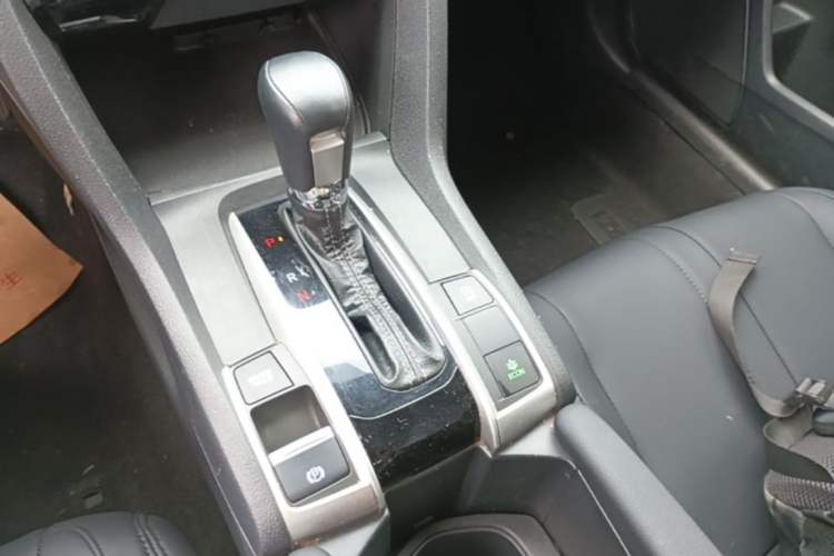 Used Honda Civic 2019 220TURBO CVT Power Edition China VI Emission Standard Gear Lever