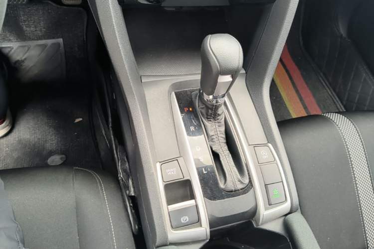 Used Honda Civic 2019 180TURBO CVT Shangdong Edition China VI Gear Lever
