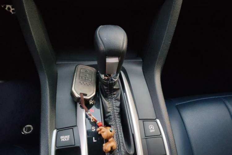 Used Honda Civic 2019 220TURBO CVT Dynamic Edition China VI Emission Standard Gear Lever