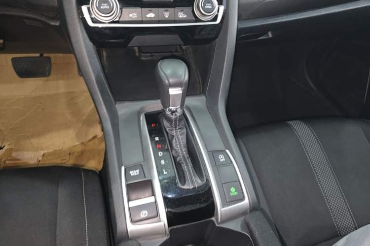 Used Honda Civic 2019 220TURBO CVT Dynamic Edition China VI Gear Lever