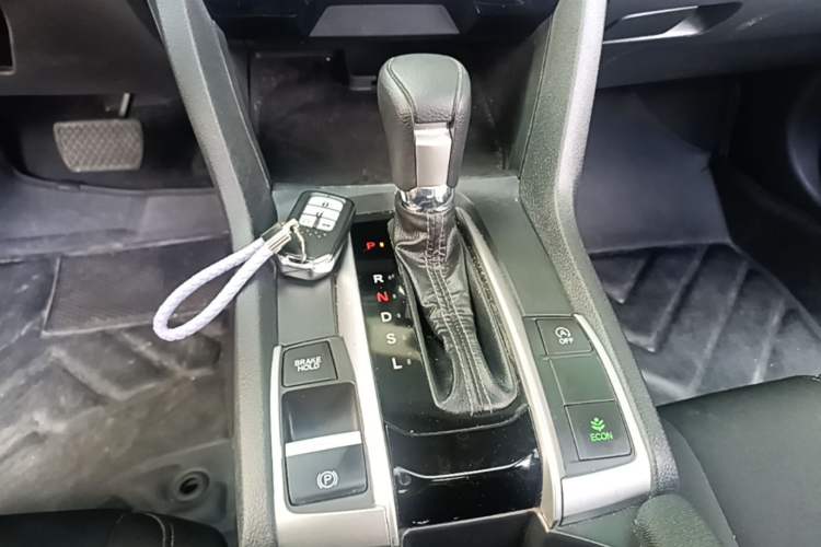 Used Honda Civic 2019 220TURBO CVT Dynamic Edition China VI Gear Lever