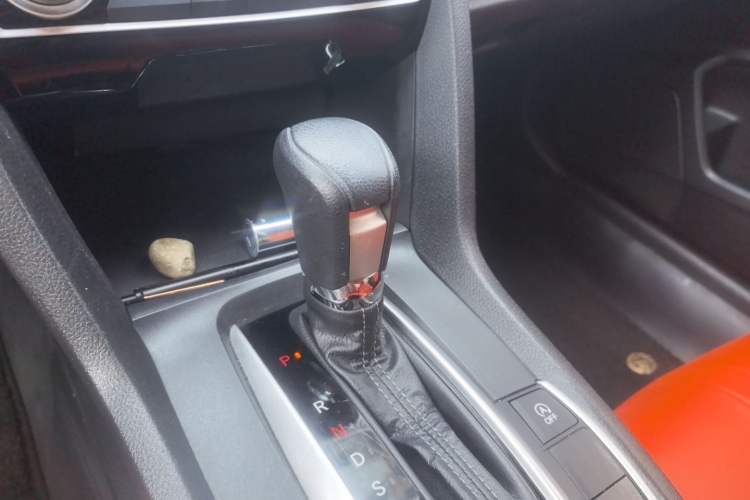 Used Honda Civic 2019 180TURBO CVT Shangqing Edition China VI Gear Lever