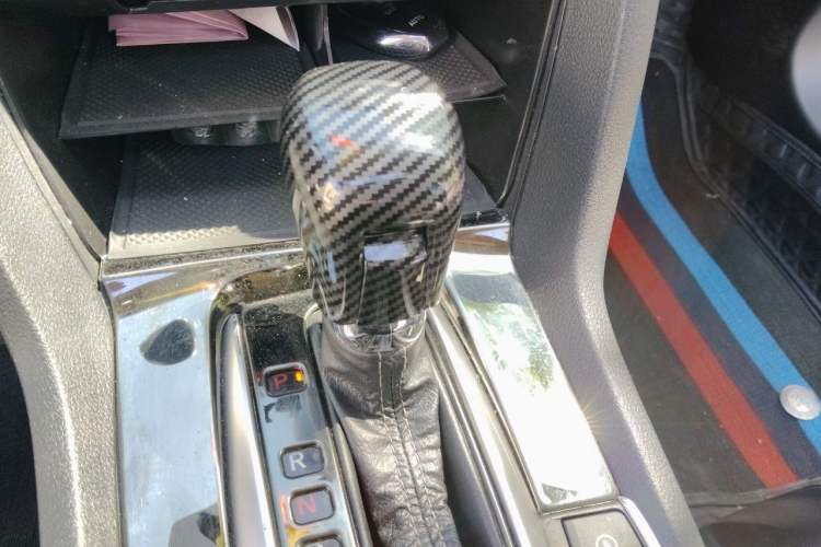 Used Honda Civic 2019 220TURBO CVT Dynamic Edition China VI Emission Standard Gear Lever